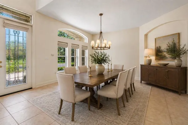 $8,500 | 601 Viento De Avila, Tampa, FL 33613