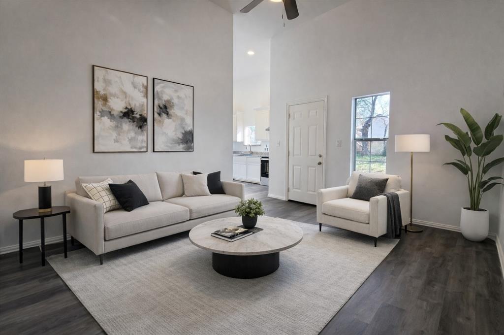 415 West 7th Street Bonham, TX 75418 - Photo 2 of 16 AI Staged