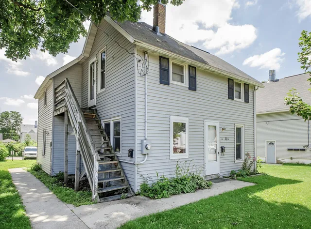 $240,000 | 304 7th Street Northwest, Rochester, MN 55901