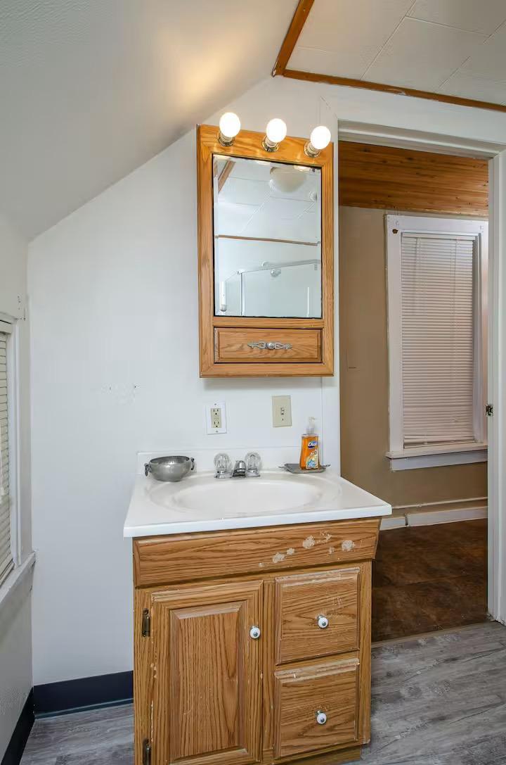 304 7th Street Northwest Rochester, MN 55901 - Photo 8 of 17