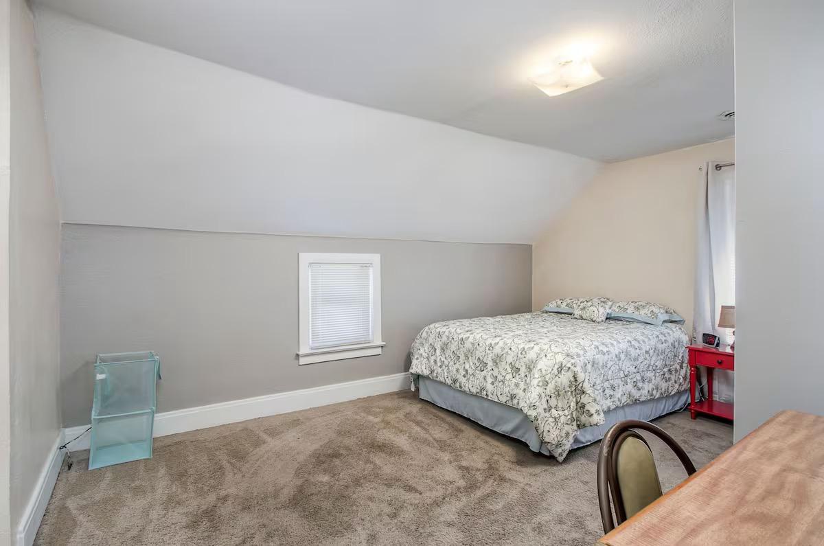 304 7th Street Northwest Rochester, MN 55901 - Photo 9 of 17