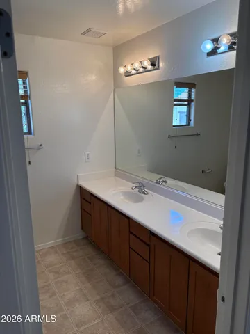 $2,200 | 5186 West Desert Hills Drive, Glendale, AZ 85304