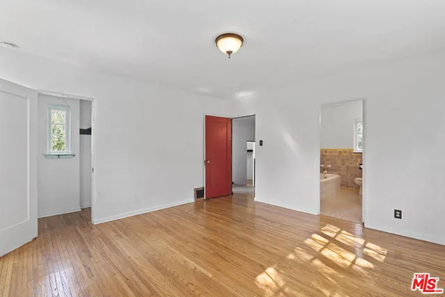 $9,900 | 1431 Avon Park Terrace, Los Angeles, CA 90026