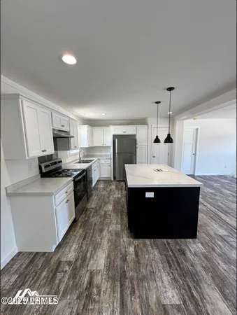 $275,000 | 409 Wade Hampton Road, Hampton, SC 29924