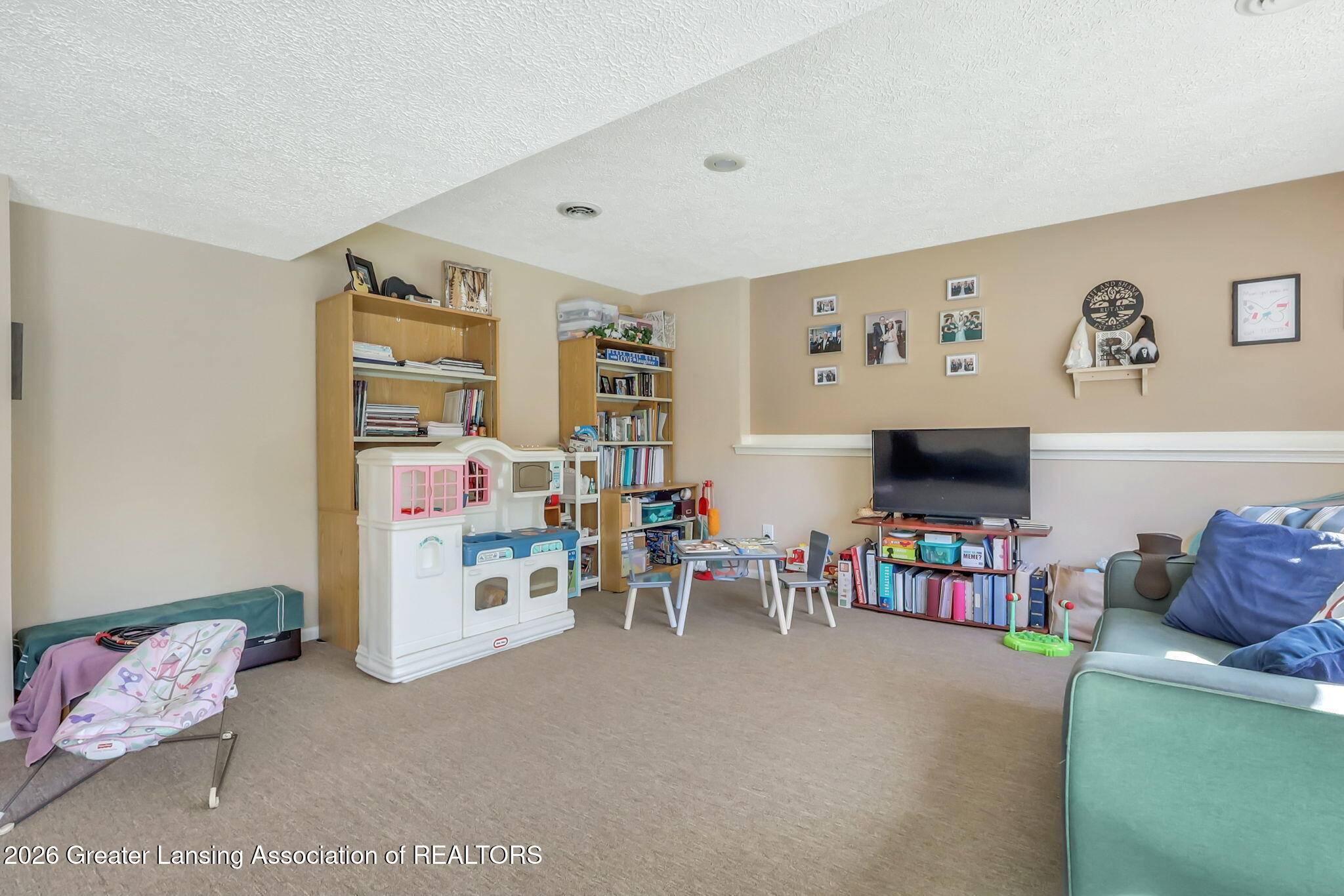 2063 Arch Road Eaton Rapids, MI 48827 - Photo 23 of 42 16-web-or-mls-C61A8199