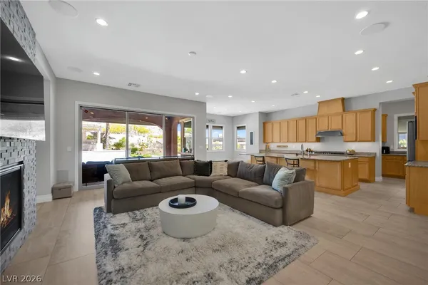 $8,950 | 53 Cantabria Coast Street, Las Vegas, NV 89138
