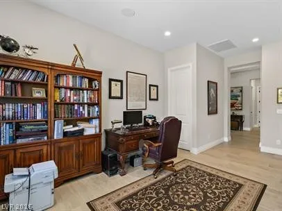 $8,950 | 53 Cantabria Coast Street, Las Vegas, NV 89138