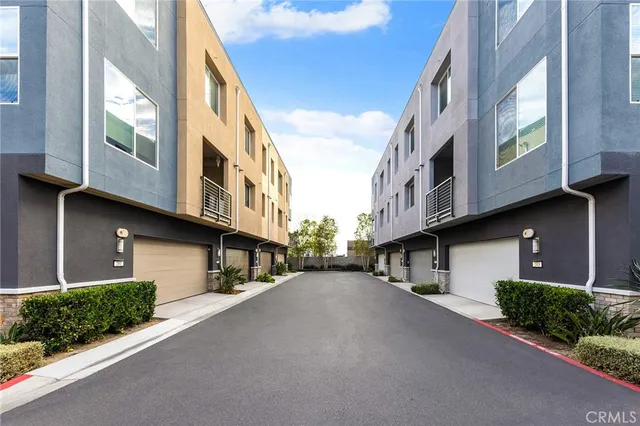 a view of a street with building