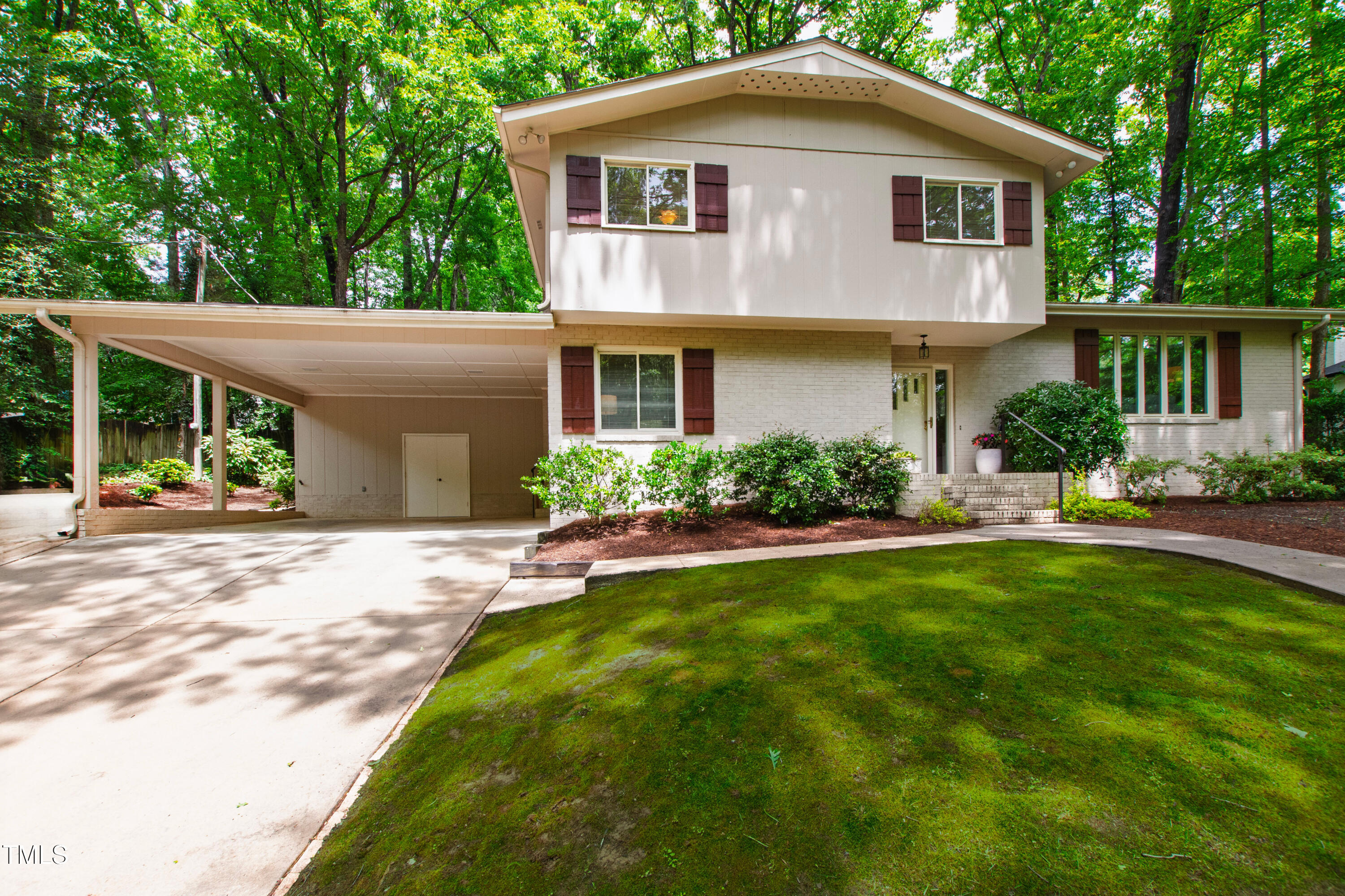 4213 Oak Park Road Raleigh, NC 27612 - Photo 1 of 40 Oak Park (4)