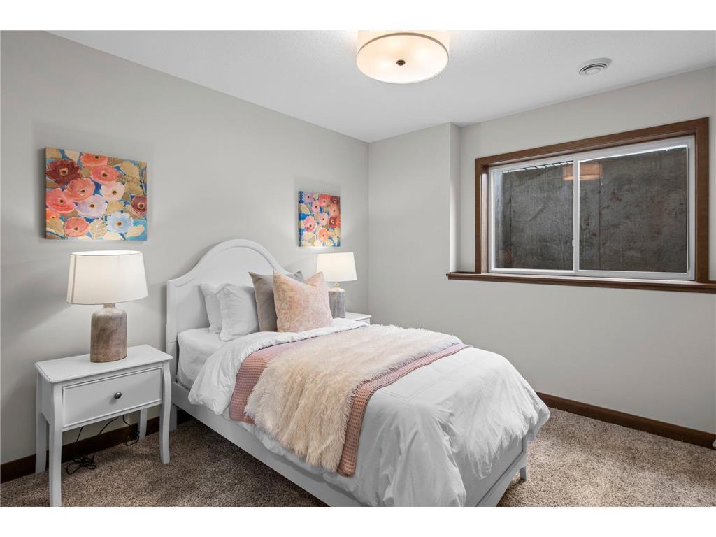 2870 Victoria Street North Roseville, MN 55113 - Photo 18 of 30