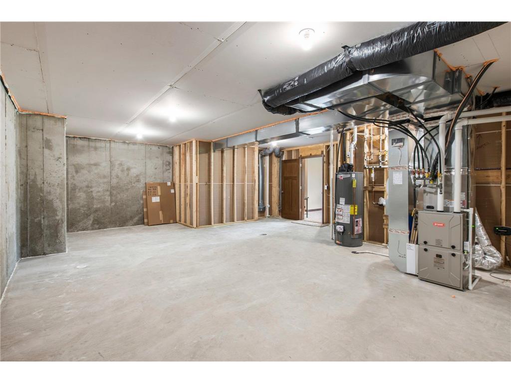 2870 Victoria Street North Roseville, MN 55113 - Photo 23 of 30