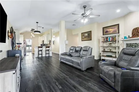 $268,000 | 62 Ridgewood Drive, Laplace, LA 70068