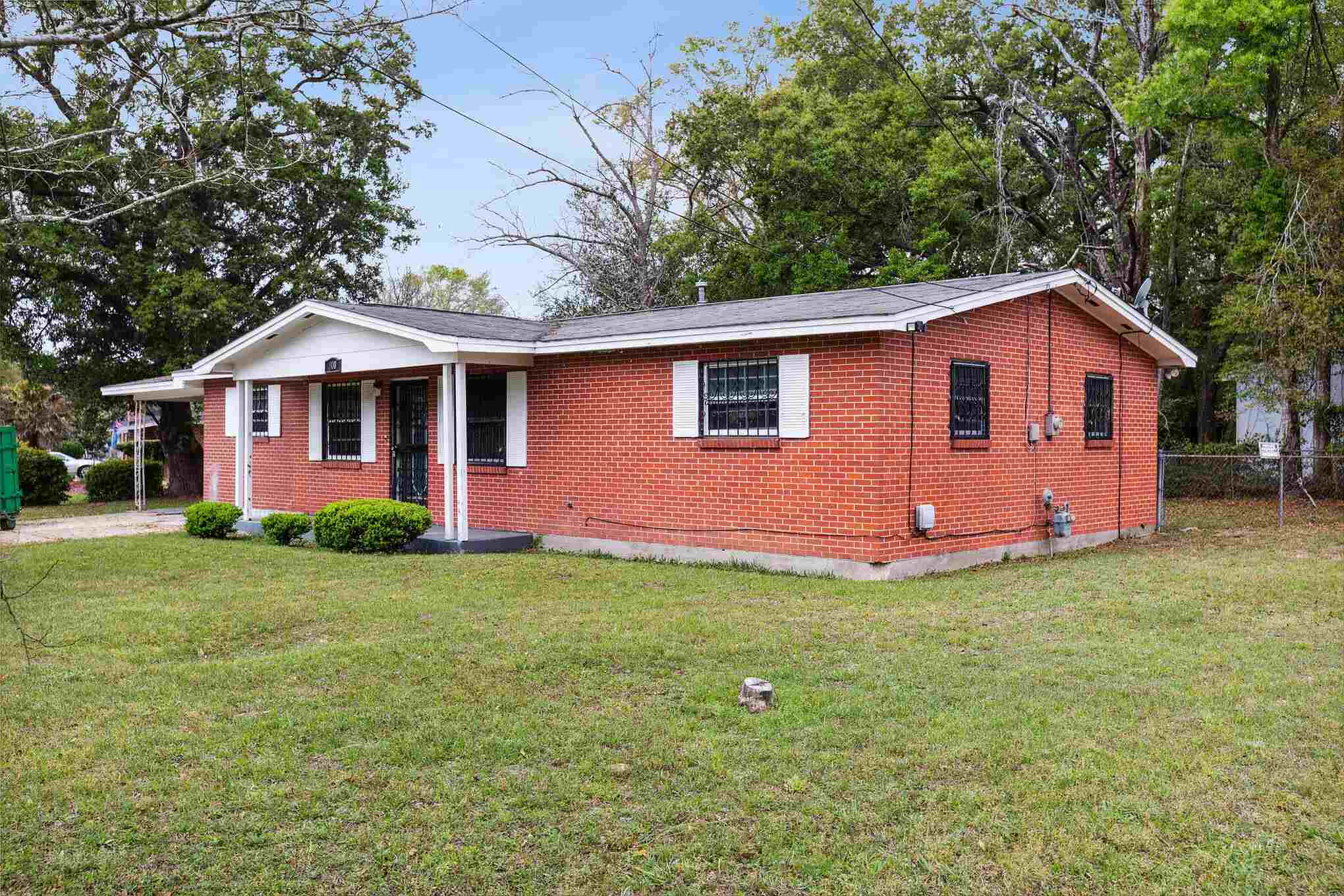 800 West Pinestead Road Pensacola, FL 32505 - Photo 1 of 33