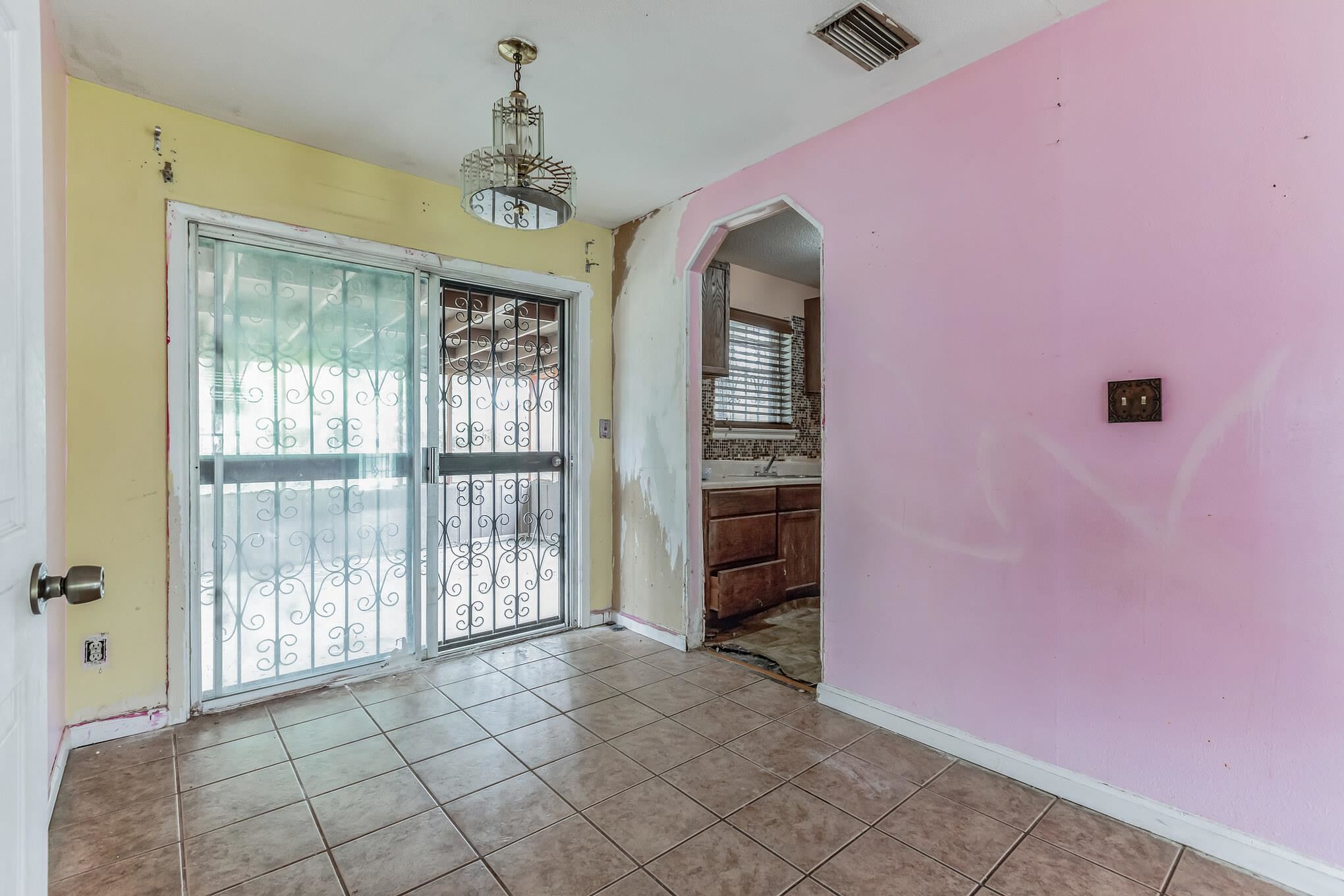 800 West Pinestead Road Pensacola, FL 32505 - Photo 8 of 33