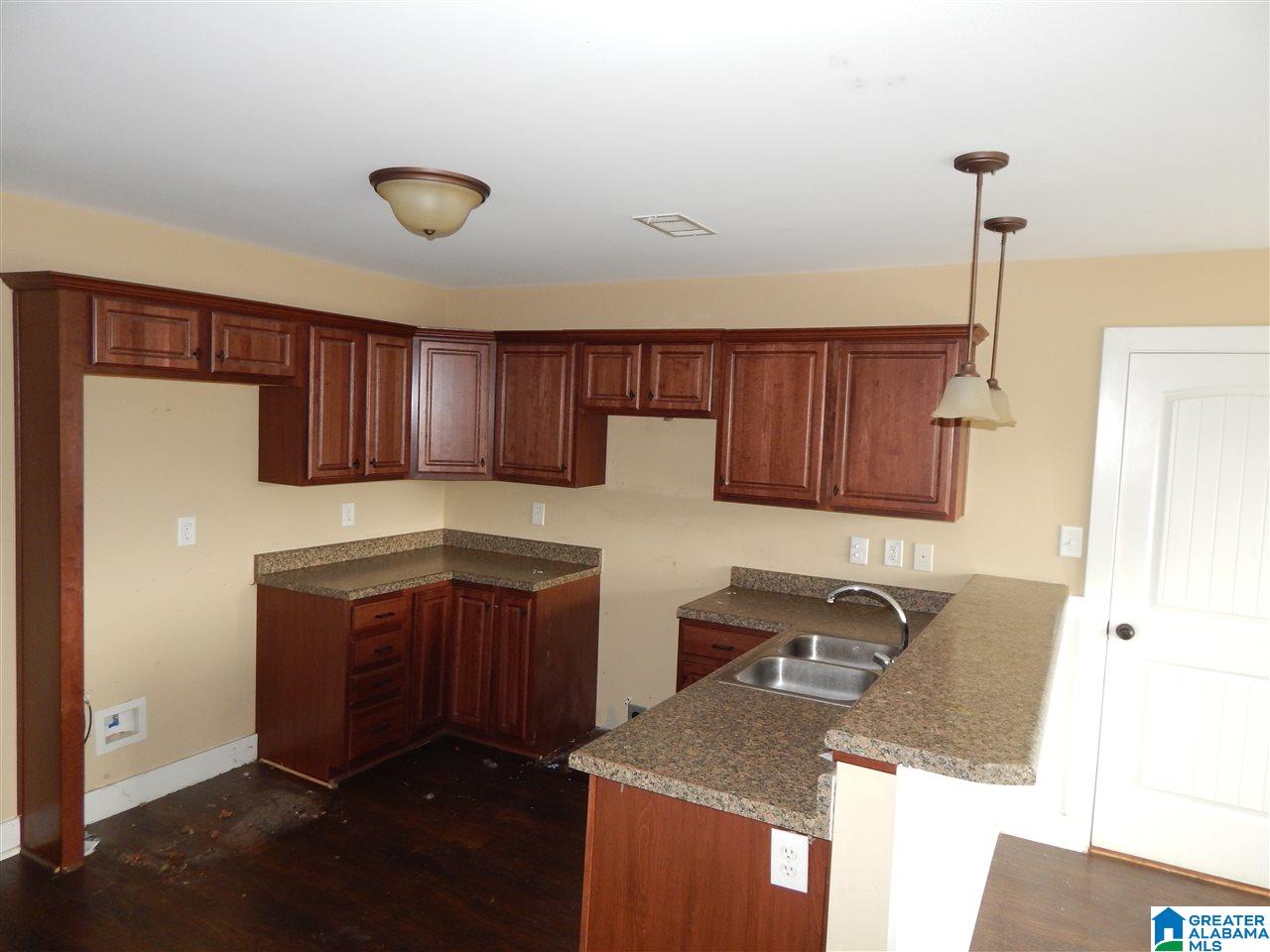 4975 Stonecreek Way Calera, AL 35040 - Photo 4 of 11