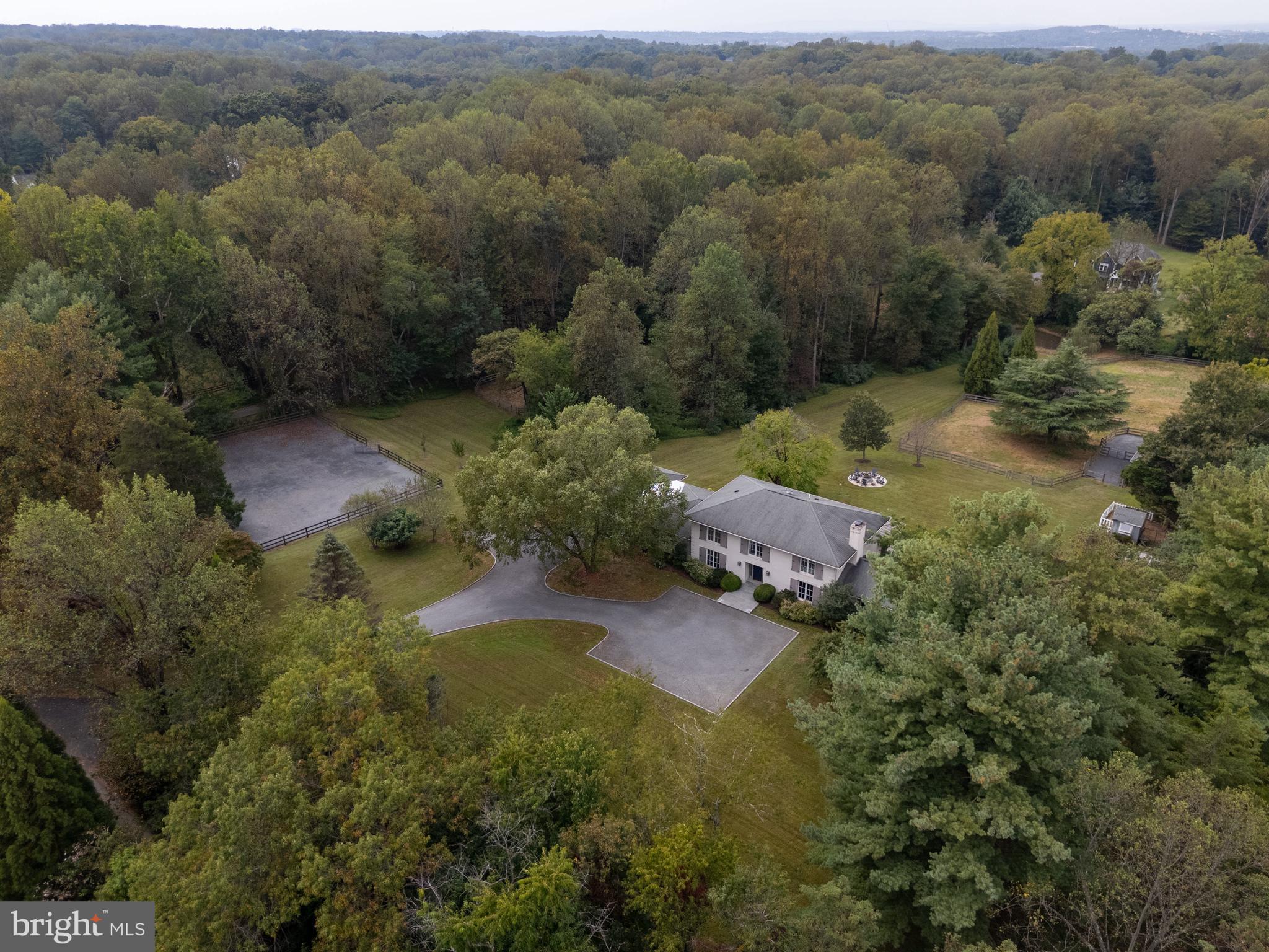 440 Montpelier Road Great Falls, VA 22066 - Photo 2 of 79 an aerial view of a house with mountain view
