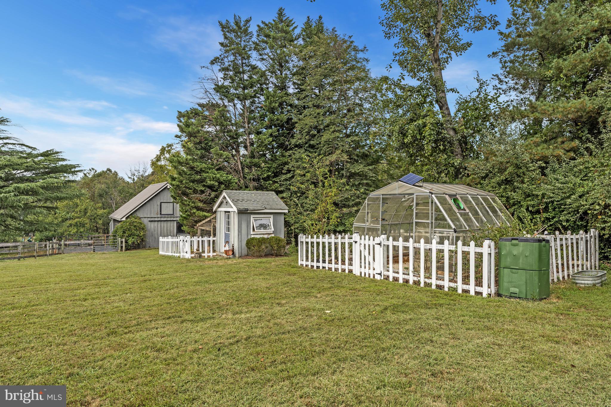440 Montpelier Road Great Falls, VA 22066 - Photo 67 of 79 a view of a house with a yard