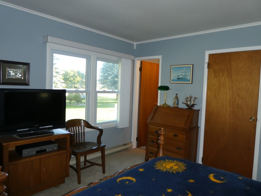 11685 East Blanchard Road Shepherd, MI 48883 - Photo 23 of 32 1824160-22.JPG