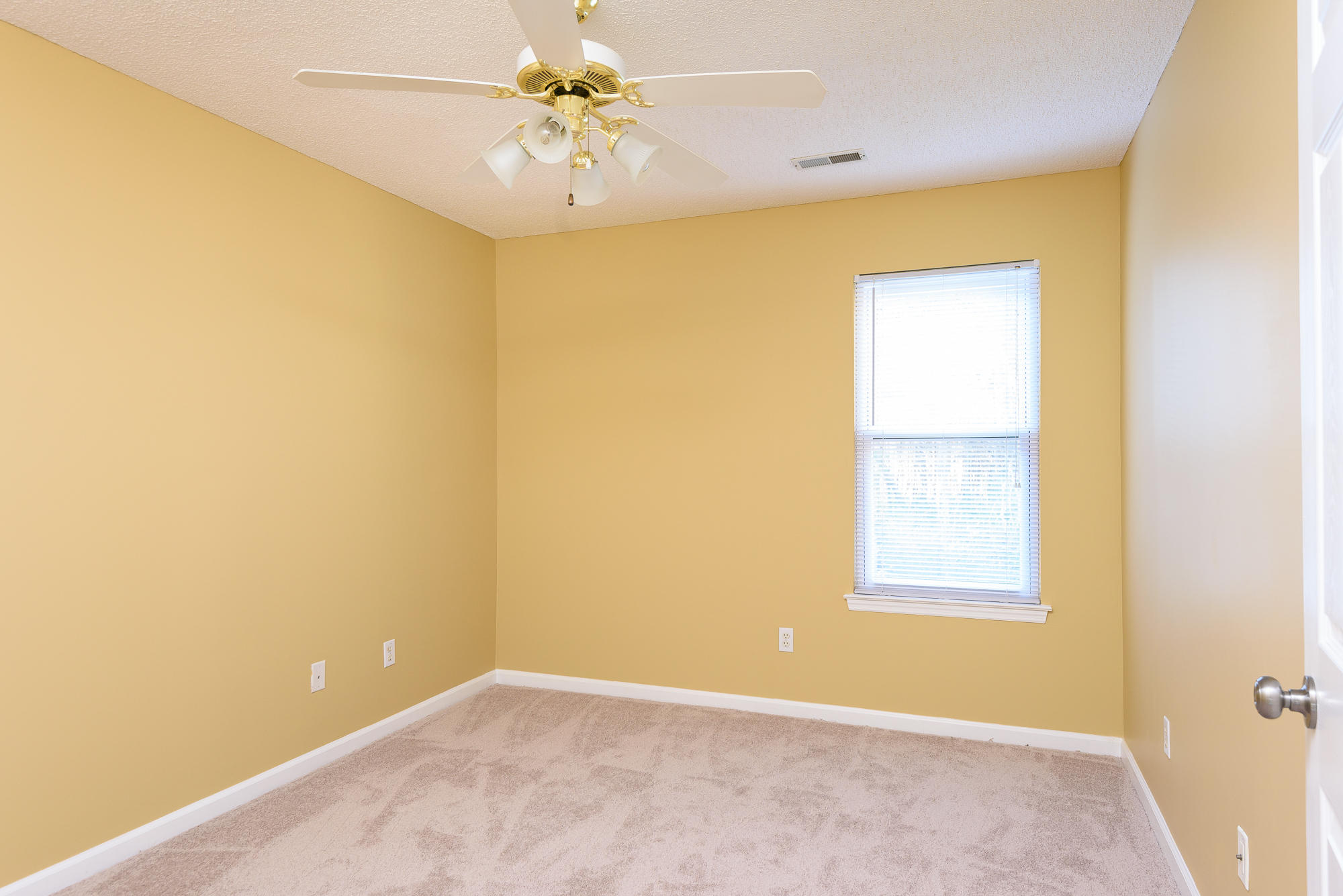 1630 Gunston Hall Road Hixson, TN 37343 - Photo 20 of 28 Bedroom #2