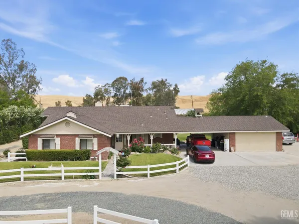 $749,900 | Undisclosed Address, Bakersfield, CA 93308