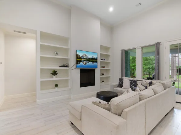 $3,200 | 12118 South Tara Plantation Drive, Tomball, TX 77375