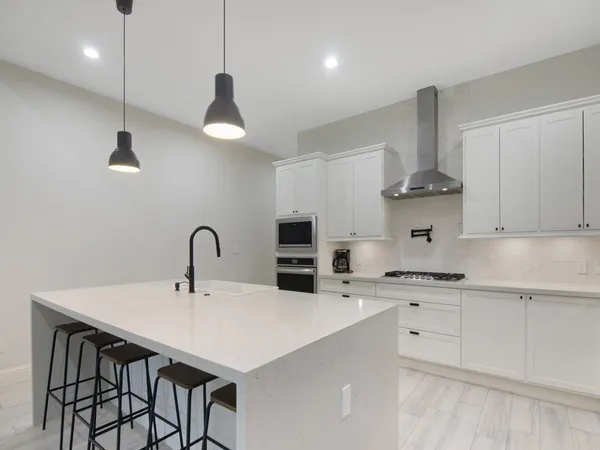 $3,200 | 12118 South Tara Plantation Drive, Tomball, TX 77375