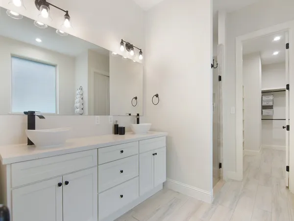 $3,200 | 12118 South Tara Plantation Drive, Tomball, TX 77375
