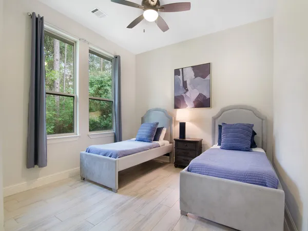 $3,200 | 12118 South Tara Plantation Drive, Tomball, TX 77375
