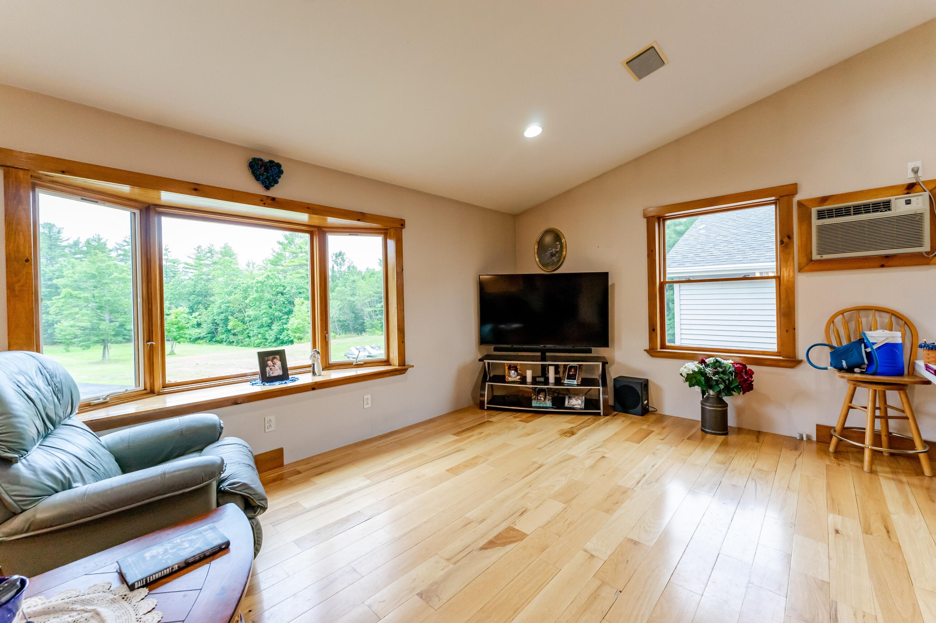 164 Town House Road Augusta, ME 04330 - Photo 14 of 62 DSC07648