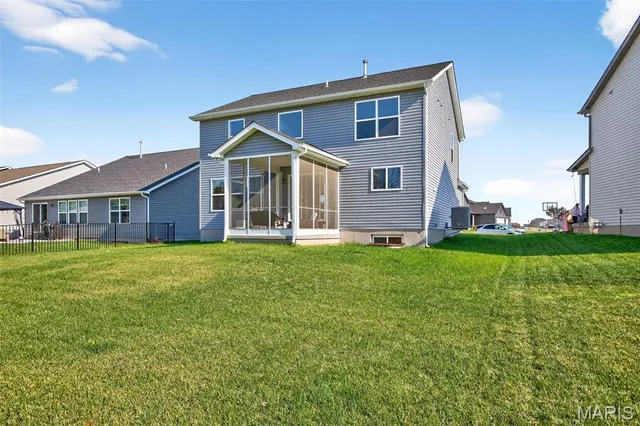 $420,000 | 1933 Rolling River Circle, St. Paul, MO 63366