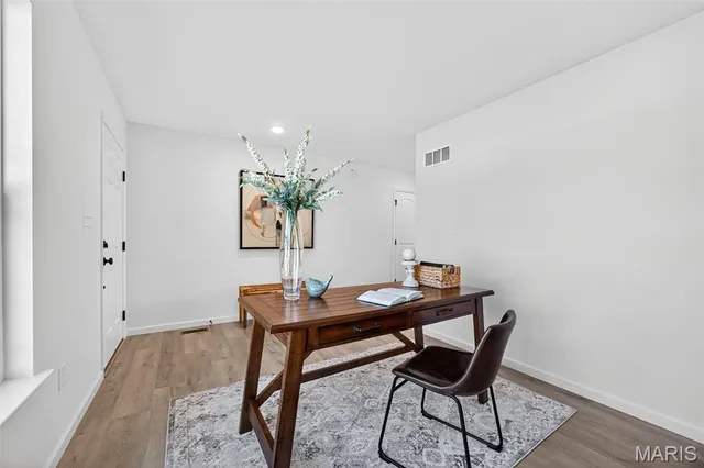 $420,000 | 1933 Rolling River Circle, St. Paul, MO 63366