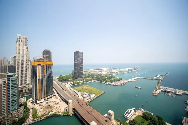 $2,000,000 | 450 East Waterside Drive, Unit 3302, Chicago, IL 60601