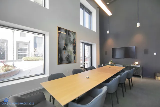 $2,000,000 | 450 East Waterside Drive, Unit 3302, Chicago, IL 60601