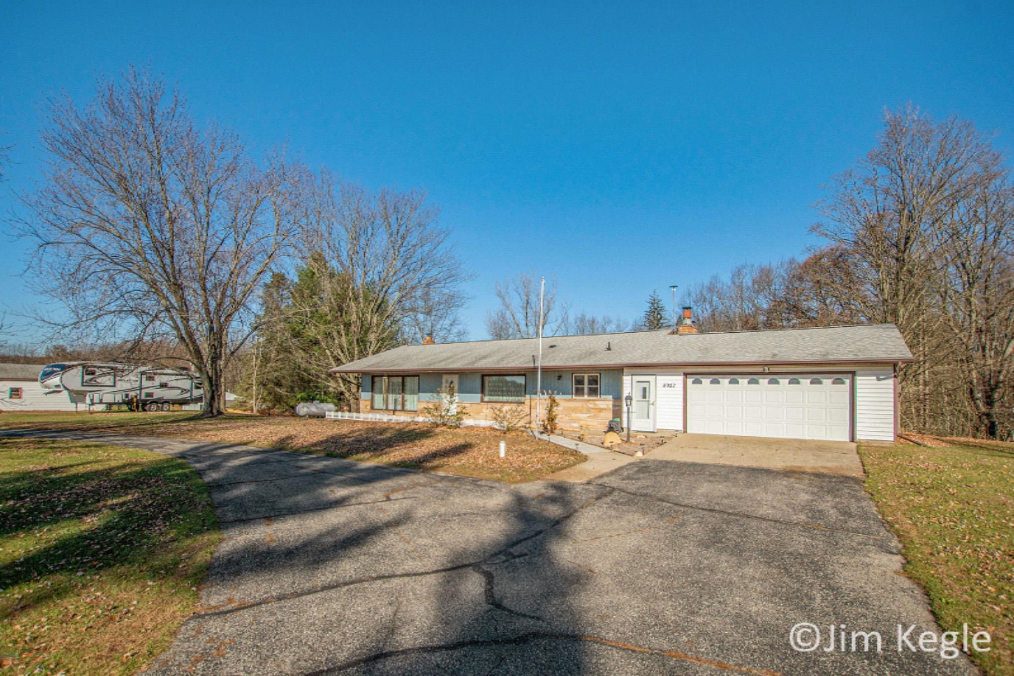 8022 West Stanton Road Stanton, MI 48888 - Photo 2 of 40 DSC00260
