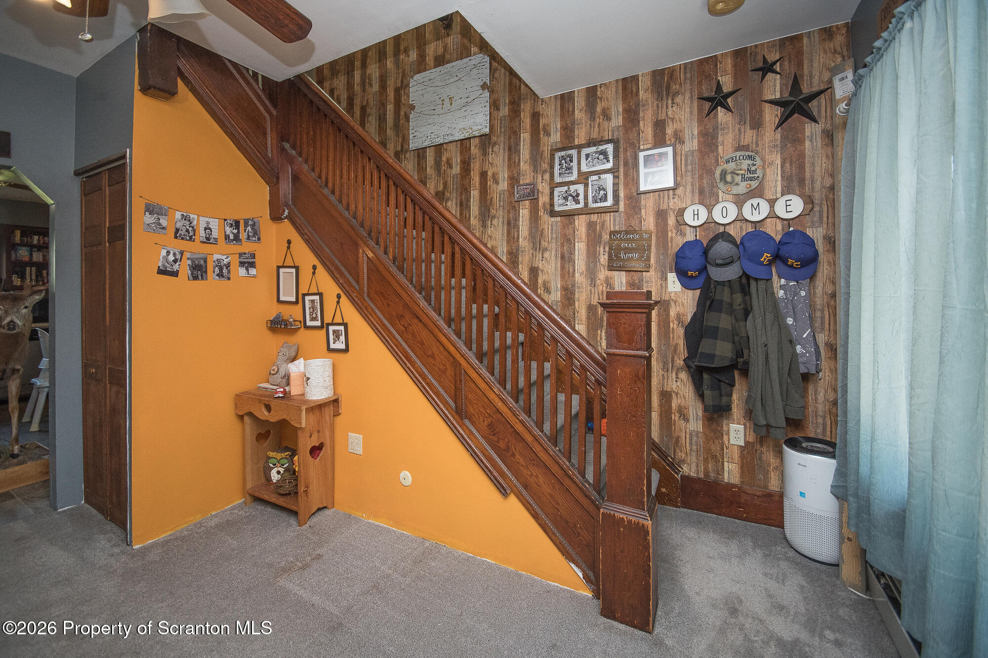 629 Clinton Street Forest City, PA 18421 - Photo 17 of 28 Living Room