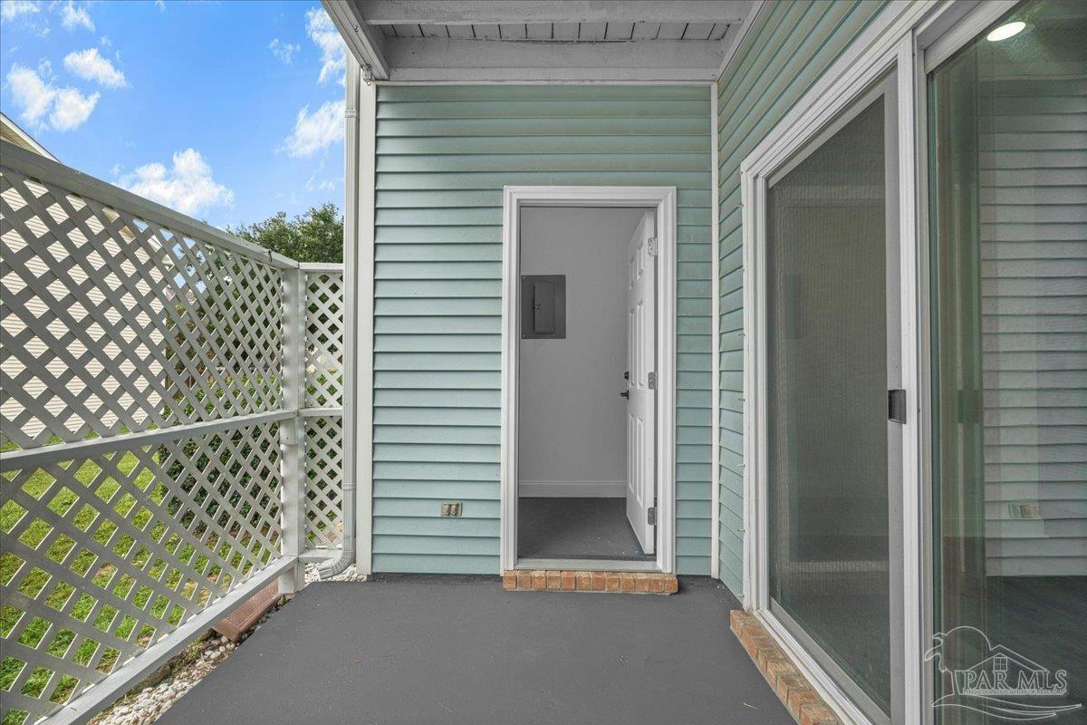 601 East Burgess Road, Unit C3 Pensacola, FL 32504 - Photo 29 of 35 a view of a balcony