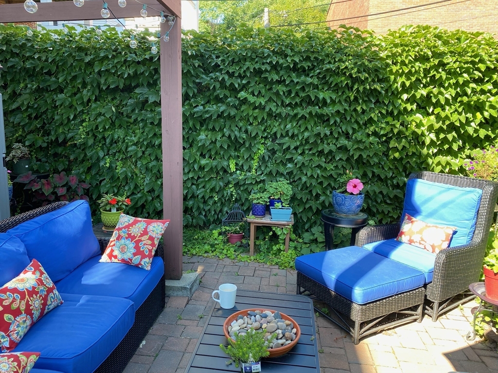 556 East 5th Street, Unit 1 Boston, MA 02127 - Photo 15 of 17