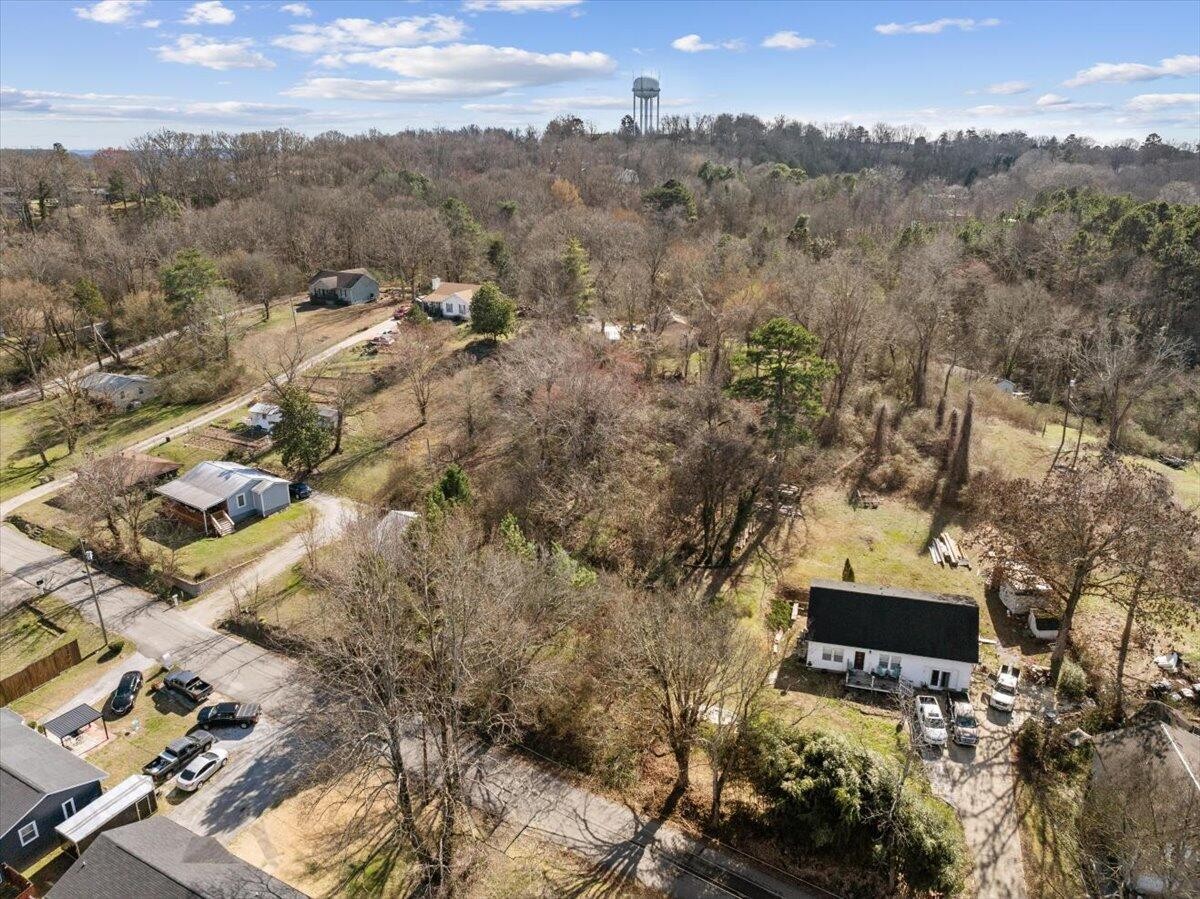 9059 Wooten Road Chattanooga, TN 37416 - Photo 5 of 11 Gallery Image 5