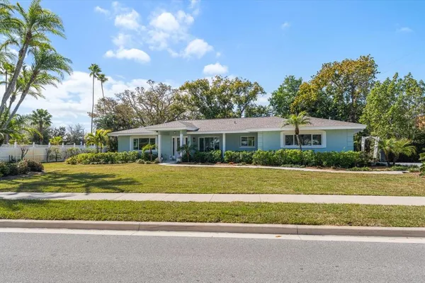 $1,100,000 | 503 Poinsettia Road, Belleair, FL 33756