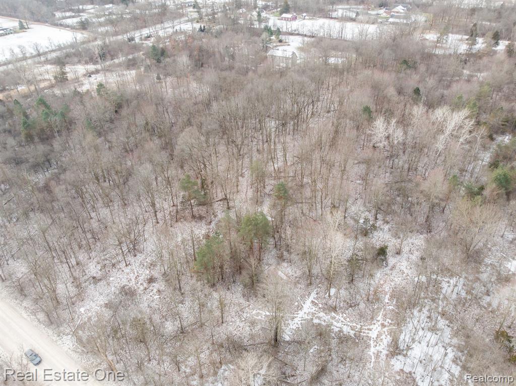 9061 Spencer Road Whitmore Lake, MI 48189 - Photo 8 of 15
