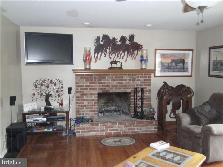 14 Sherring Way Tabernacle, NJ 08088 - Photo 4 of 14 Gallery Image 4