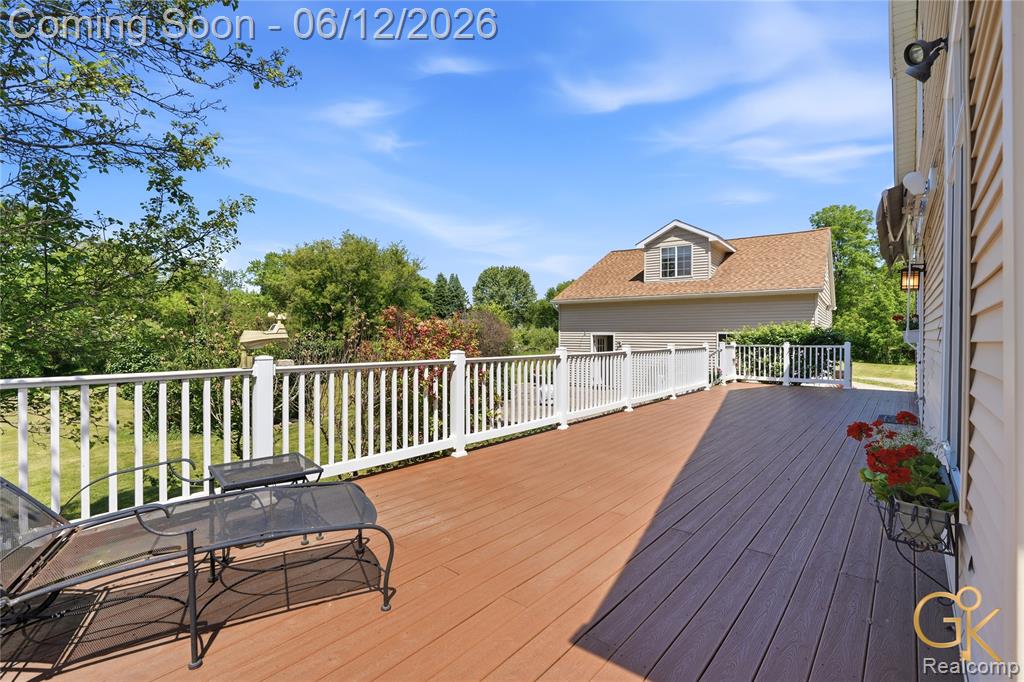 1293 Burns Road Milford, MI 48381 - Photo 11 of 82