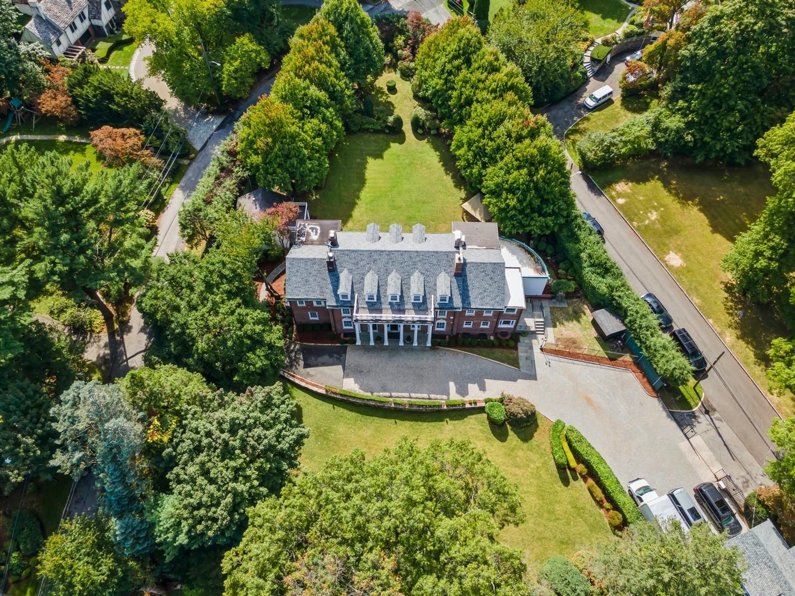 45 Durham Road Bronxville, NY 10708 - Photo 24 of 25 Birds eye view of property