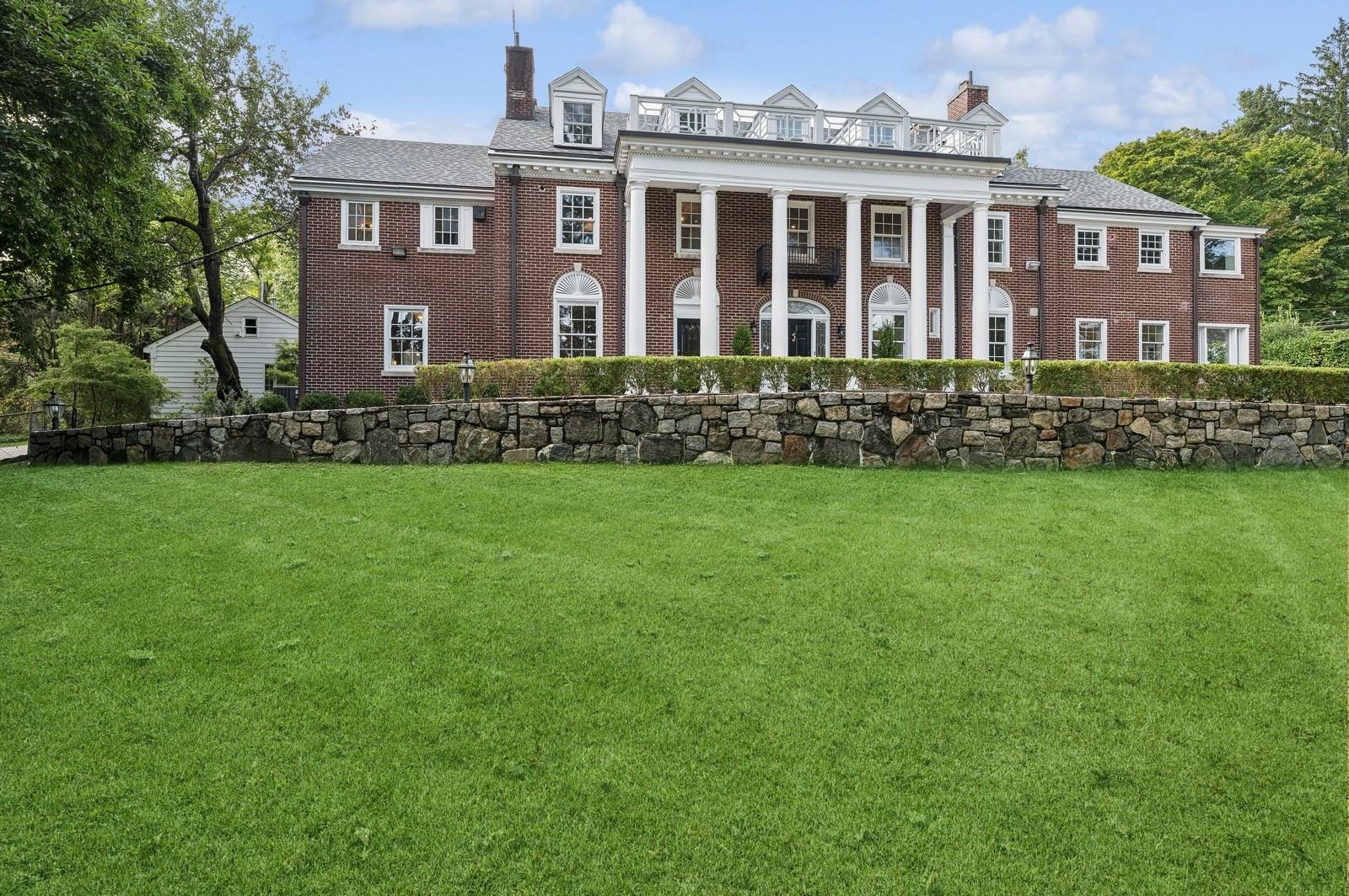 45 Durham Road Bronxville, NY 10708 - Photo 3 of 25 View of building exterior