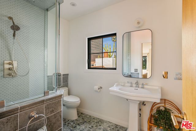 $3,225,000 | 6120 Warner Drive, Los Angeles, CA 90048