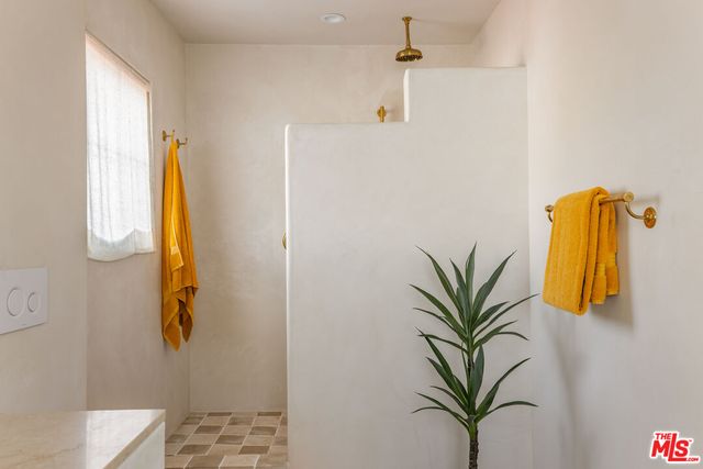 $3,225,000 | 6120 Warner Drive, Los Angeles, CA 90048