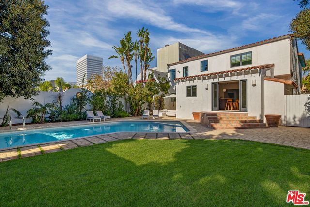 $3,225,000 | 6120 Warner Drive, Los Angeles, CA 90048