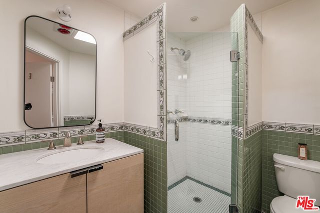 $3,225,000 | 6120 Warner Drive, Los Angeles, CA 90048