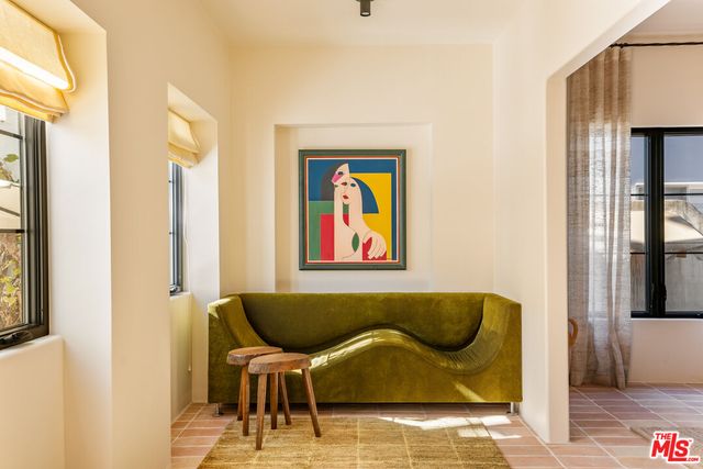 $3,225,000 | 6120 Warner Drive, Los Angeles, CA 90048