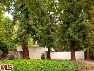 714 Brooktree Road Pacific Palisades, CA 90272 - Photo 1 of 1